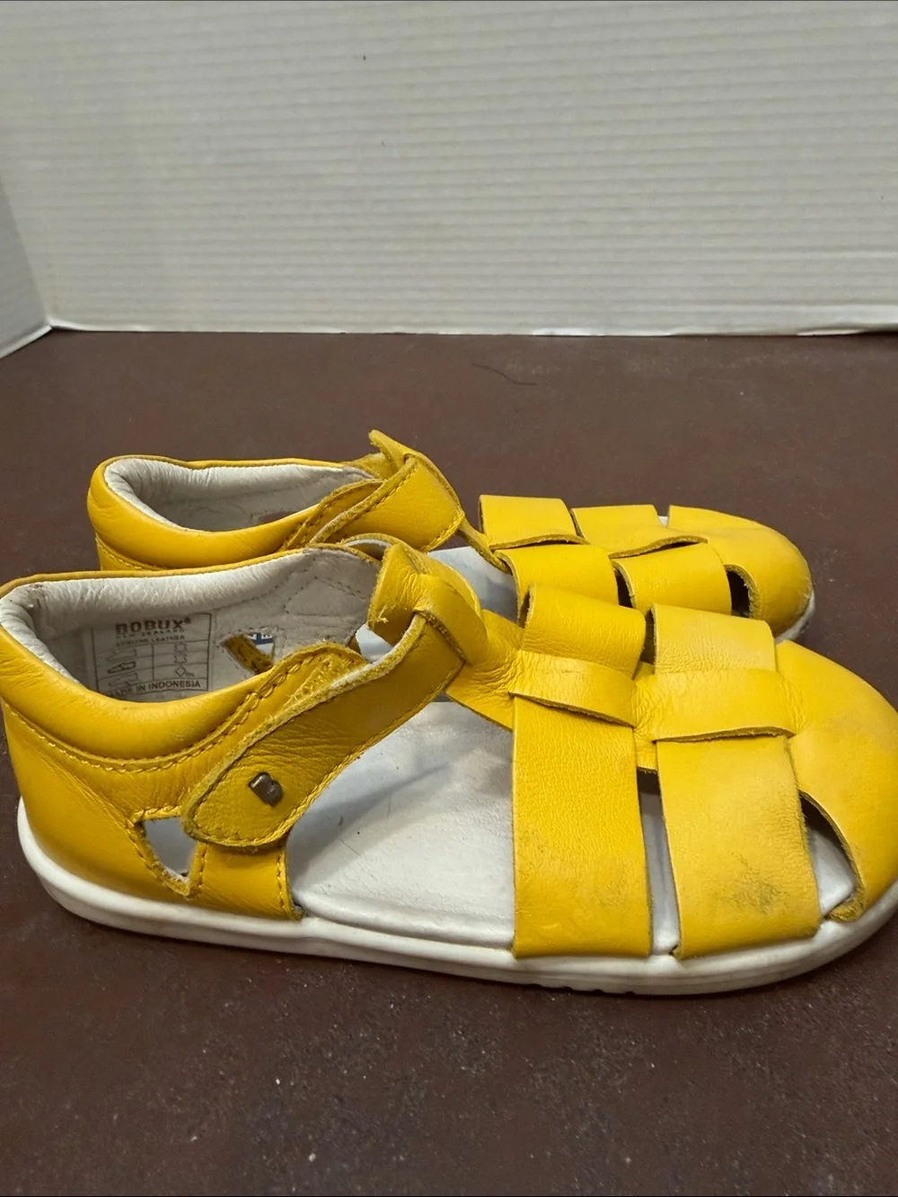 Bobux I-Walk Tidal Yellow Leather T-Strap Kids Sandals, US 9.5, EU 26